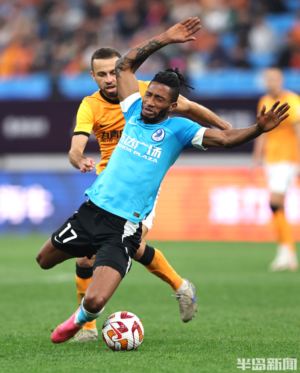 开云电竞官网-瓦朗谢纳遭遇失利,球队降级悬念增加了吗